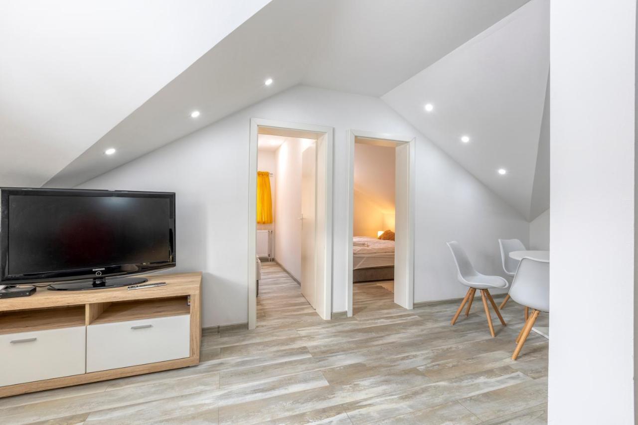 Apartman Vedro Polje Gospic Luaran gambar